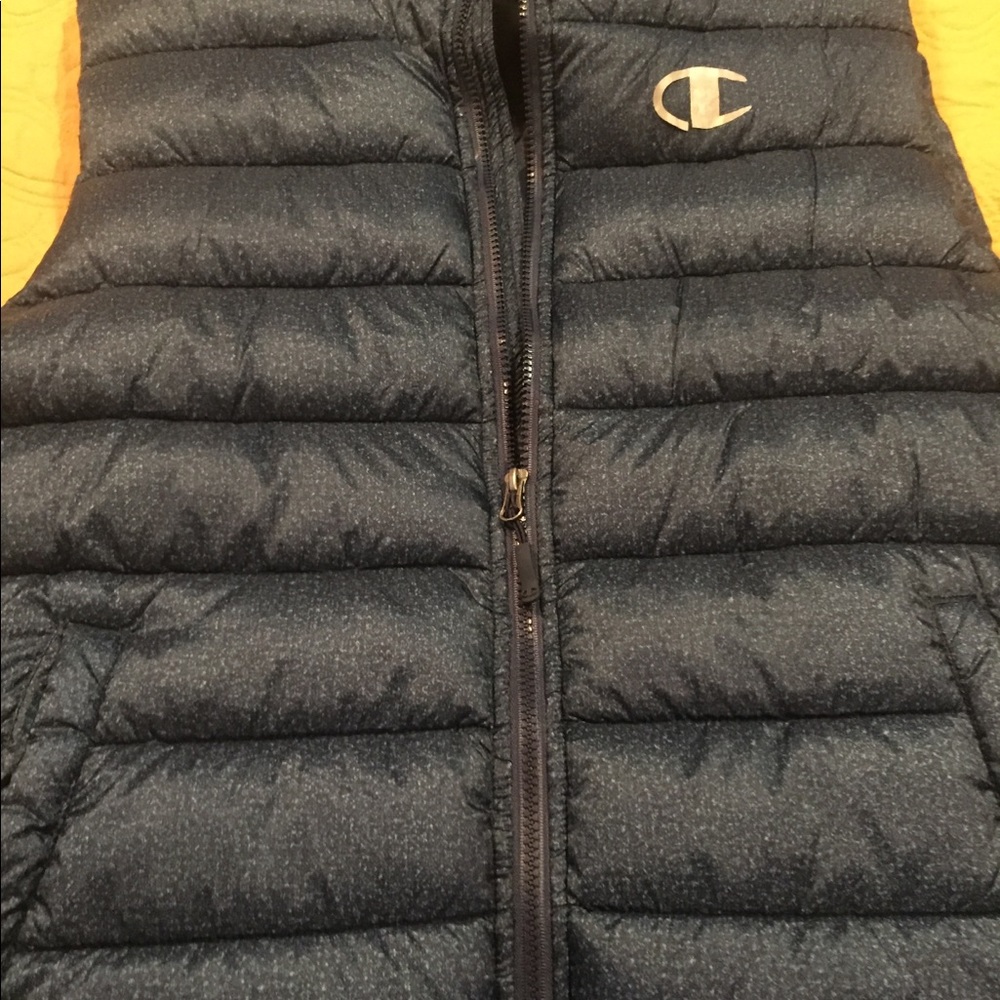 Men Champion Bubble Vest BNWT!!!